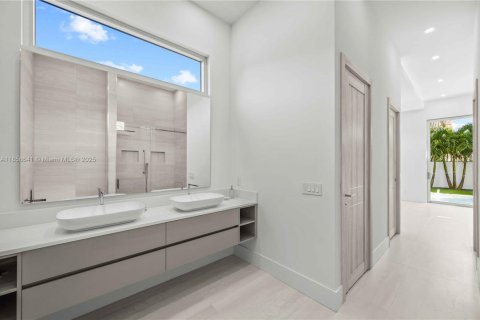 Casa en venta en Jupiter, Florida, 5 dormitorios, 466.74 m2 № 1887172 - foto 23