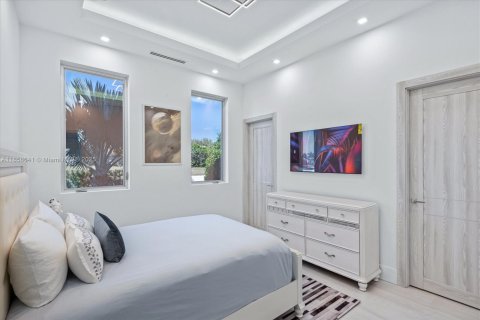 Casa en venta en Jupiter, Florida, 5 dormitorios, 466.74 m2 № 1887172 - foto 25