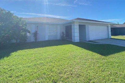 House in Orlando, Florida 4 bedrooms, 137.5 sq.m. № 1879854 - photo 3