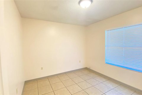 House in Orlando, Florida 4 bedrooms, 137.5 sq.m. № 1879854 - photo 18