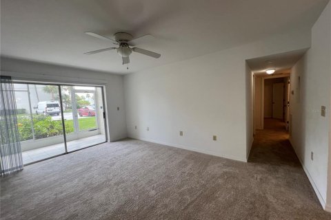Copropriété à louer à Sarasota, Floride: 2 chambres, 81.38 m2 № 1824929 - photo 4
