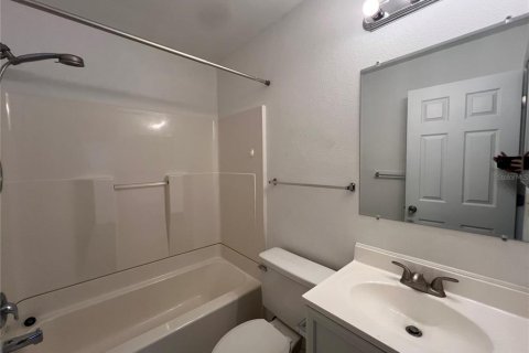 Copropriété à louer à Sarasota, Floride: 2 chambres, 81.38 m2 № 1824929 - photo 13