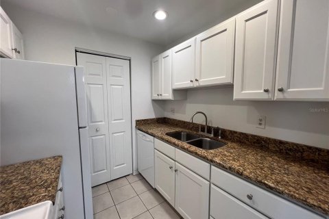 Copropriété à louer à Sarasota, Floride: 2 chambres, 81.38 m2 № 1824929 - photo 7