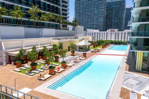 Condo in Miami, Florida, 2 bedrooms  № 2350629 - photo 25