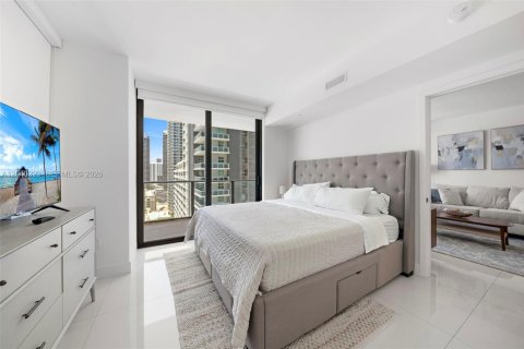 Condo in Miami, Florida, 2 bedrooms  № 2350629 - photo 11