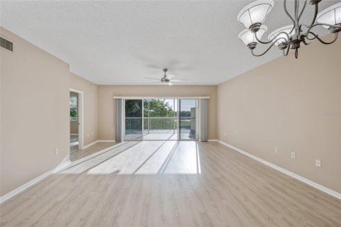 Copropriété à vendre à Largo, Floride: 3 chambres, 146.41 m2 № 1837731 - photo 13