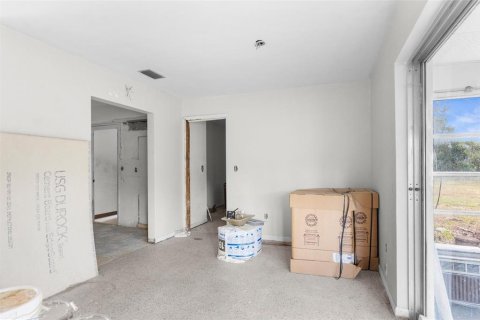 Immobilier commercial à vendre à Spring Hill, Floride: 121.79 m2 № 1445971 - photo 16