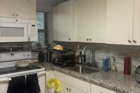 Appartement à louer à Miami, Floride: 2 chambres, 76.09 m2 № 2041665 - photo 6