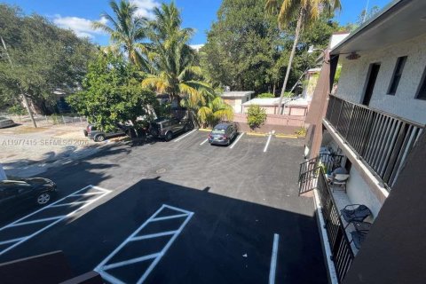 Appartement à louer à Miami, Floride: 2 chambres, 76.09 m2 № 2041665 - photo 5