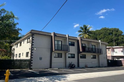 Appartement à louer à Miami, Floride: 2 chambres, 76.09 m2 № 2041665 - photo 3