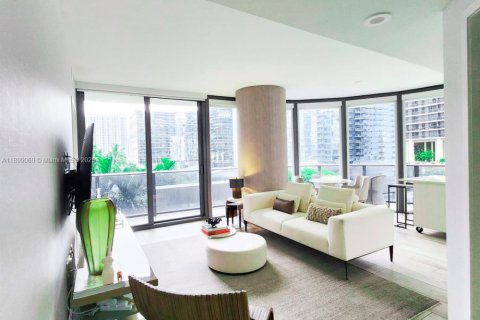 Condo in Miami, Florida, 2 bedrooms  № 1952595 - photo 10