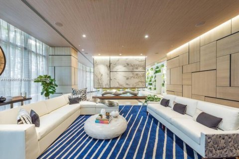 Condo in Miami, Florida, 2 bedrooms  № 1952595 - photo 4
