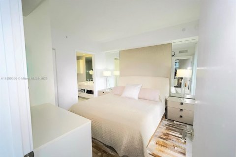 Condo in Miami, Florida, 2 bedrooms  № 1952595 - photo 18