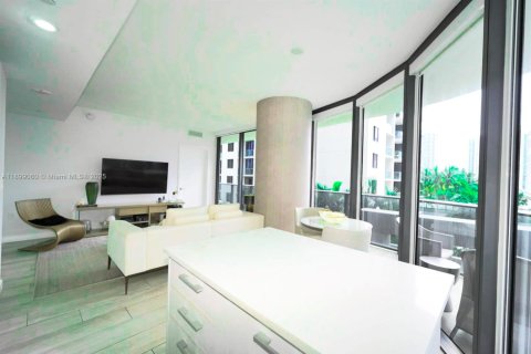 Condo in Miami, Florida, 2 bedrooms  № 1952595 - photo 13