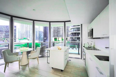Condo in Miami, Florida, 2 bedrooms  № 1952595 - photo 12