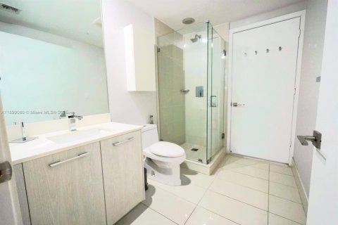 Condo in Miami, Florida, 2 bedrooms  № 1952595 - photo 24