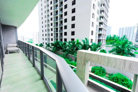 Condo in Miami, Florida, 2 bedrooms  № 1952595 - photo 27