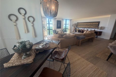 Снять в аренду кондоминиум в Ки-Бискейн, Флорида 3 спальни, 165.55м2, № 1956353 - фото 8