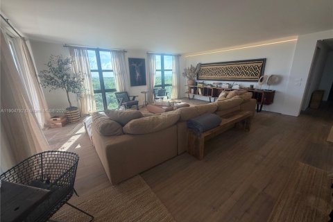 Снять в аренду кондоминиум в Ки-Бискейн, Флорида 3 спальни, 165.55м2, № 1956353 - фото 7