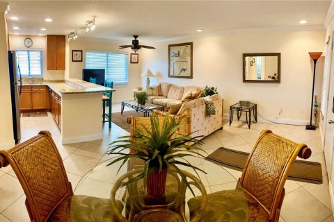 Copropriété à louer à Saint Pete Beach, Floride: 2 chambres, 77.11 m2 № 1821153 - photo 3