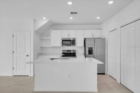 Adosado en alquiler en Bradenton, Florida, 3 dormitorios, 125.14 m2 № 2275502 - foto 7