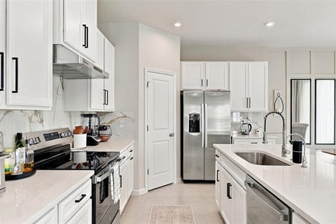 House in Bradenton, Florida 4 bedrooms, 217.86 sq.m. № 2425224 - photo 11