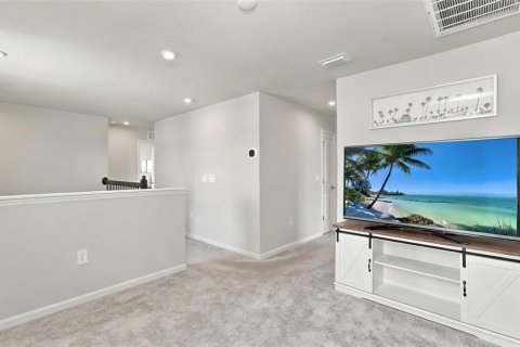 House in Bradenton, Florida 4 bedrooms, 217.86 sq.m. № 2425224 - photo 23