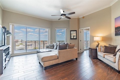 Condominio en alquiler en Tampa, Florida, 2 dormitorios, 108.23 m2 № 1913908 - foto 4