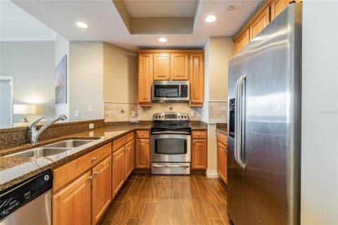 Condominio en alquiler en Tampa, Florida, 2 dormitorios, 108.23 m2 № 1913908 - foto 10