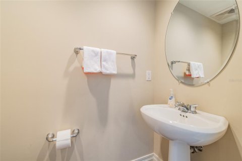 Condominio en alquiler en Tampa, Florida, 2 dormitorios, 108.23 m2 № 1913908 - foto 12