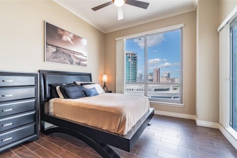 Condominio en alquiler en Tampa, Florida, 2 dormitorios, 108.23 m2 № 1913908 - foto 13