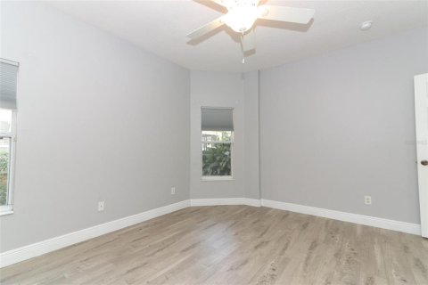Adosado en venta en Orlando, Florida, 3 dormitorios, 218.97 m2 № 1406456 - foto 27