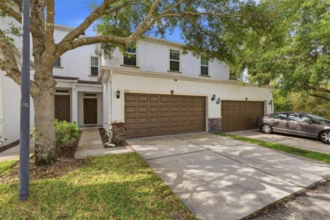 Townhouse in Temple Terrace, Florida 3 bedrooms, 176.24 sq.m. № 2116003
