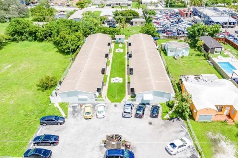 Condominio en venta en Hollywood, Florida, 1 dormitorio, 39.02 m2 № 2170034 - foto 8