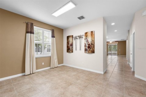 House in Orlando, Florida 5 bedrooms, 236.53 sq.m. № 2216569 - photo 18