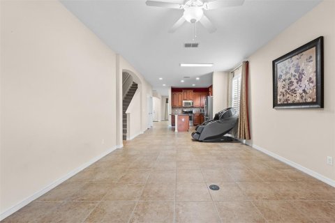 House in Orlando, Florida 5 bedrooms, 236.53 sq.m. № 2216569 - photo 21