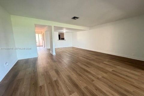 Купить кондоминиум в Корал-Спрингс, Флорида 2 спальни, 162.86м2, № 1996650 - фото 10