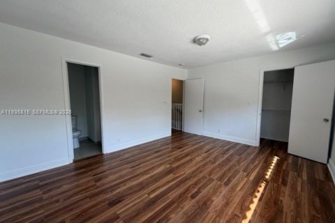 Купить кондоминиум в Корал-Спрингс, Флорида 2 спальни, 162.86м2, № 1996650 - фото 14