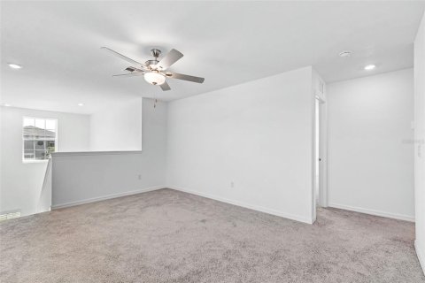 Casa en venta en Zephyrhills, Florida, 5 dormitorios, 221.94 m2 № 2217230 - foto 30