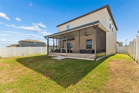 Casa en venta en Zephyrhills, Florida, 5 dormitorios, 221.94 m2 № 2217230 - foto 24