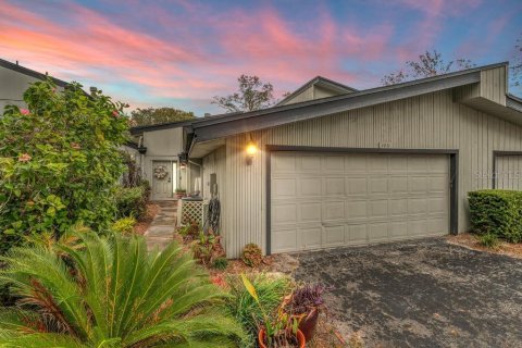 Townhouse in Apopka, Florida 2 bedrooms, 124.02 sq.m. № 2394225