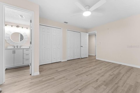 Townhouse in Apopka, Florida 2 bedrooms, 124.02 sq.m. № 2394225 - photo 23