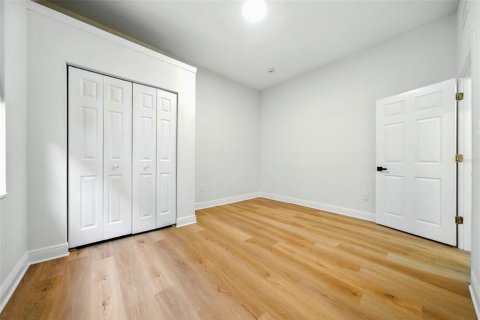 House in Tampa, Florida 3 bedrooms, 143.44 sq.m. № 1827937 - photo 24