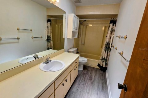 Купить виллу или дом в Сарасота, Флорида 3 комнаты, 221.76м2, № 2226349 - фото 13