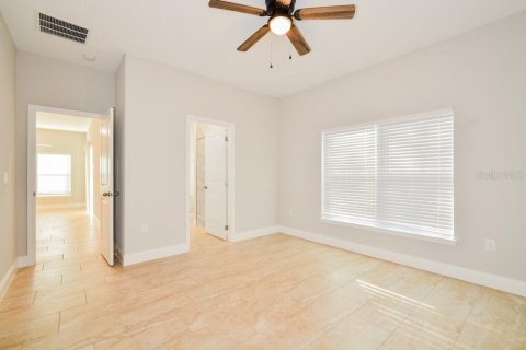 Villa ou maison à louer à Kissimmee, Floride: 4 chambres, 154.78 m2 № 2398709 - photo 7