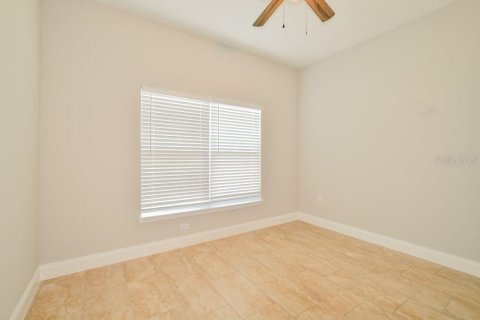 Villa ou maison à louer à Kissimmee, Floride: 4 chambres, 154.78 m2 № 2398709 - photo 11