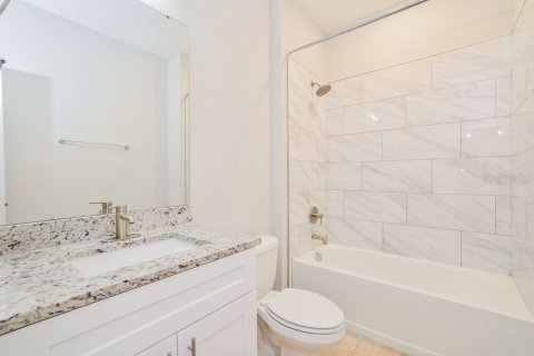 Villa ou maison à louer à Kissimmee, Floride: 4 chambres, 154.78 m2 № 2398709 - photo 14
