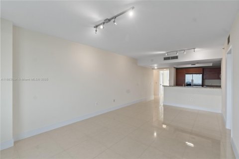Condo in Sunrise, Florida, 3 bedrooms  № 1891391 - photo 10