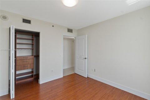 Condo in Sunrise, Florida, 3 bedrooms  № 1891391 - photo 22