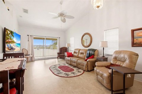 Condo in Punta Gorda, Florida, 3 bedrooms № 2219256 - photo 5